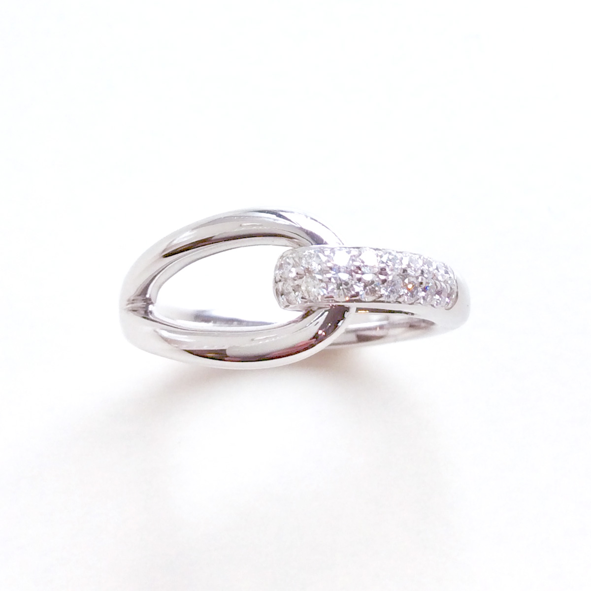ジュエリー | 福井の婚約指輪・結婚指輪 ジュエリー・スカラベ | 宝石、婚約指輪（エンゲージリング）結婚指輪（マリッジリング）の販売